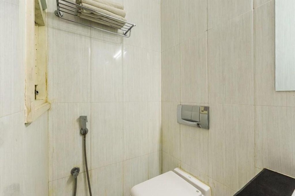 Room image 4